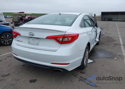 2016 Hyundai Sonata Se z USA, uszkodzony, nr VIN 5NPE24AFXGH308879